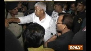 Lalu Yadav Gets Angy on Police for Checking Rabri Devis Car  India TV [upl. by Purity695]