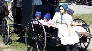 Differences Between Amish and Horse amp Buggy Mennonites [upl. by Frasquito]